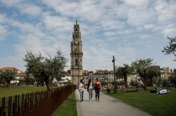 Porto speaks better English!