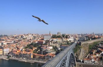Porto revokes Local Lodging Establishments regulation