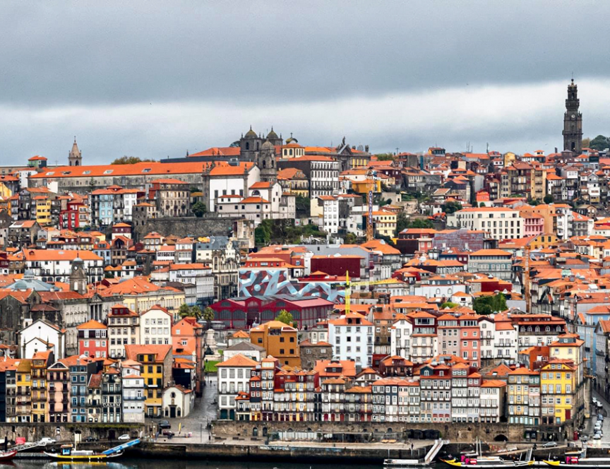 Porto keeps its A- Fitch rating