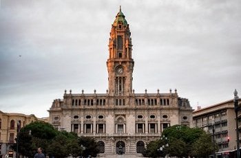 Rise of business activity in Porto makes local business tax reach its maximum