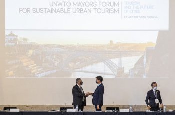 World mayors sign the Porto Declaration on Tourism and the Future of Cities